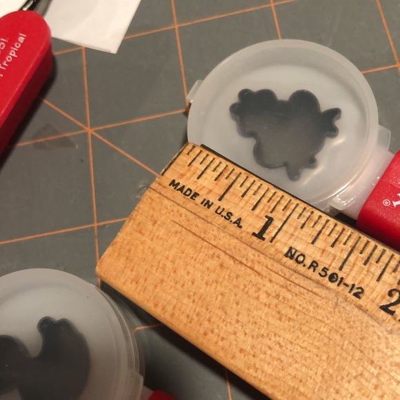 4. Sizzix Paddle Punch Positionable hand Punch dies - Picture 12 of 15